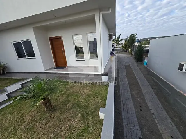 Casa com 360m² 2 quartos e 2 banheiros, à venda, no bairro Vila Real em Chapecó