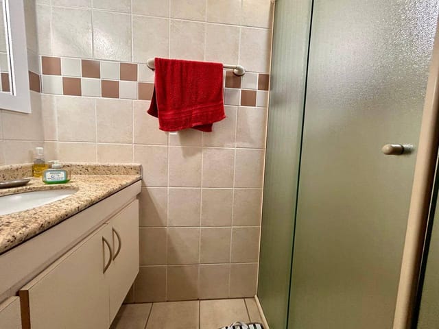 Casa 2 quartos e 2 banheiros, à venda, no bairro Centro em Bertioga