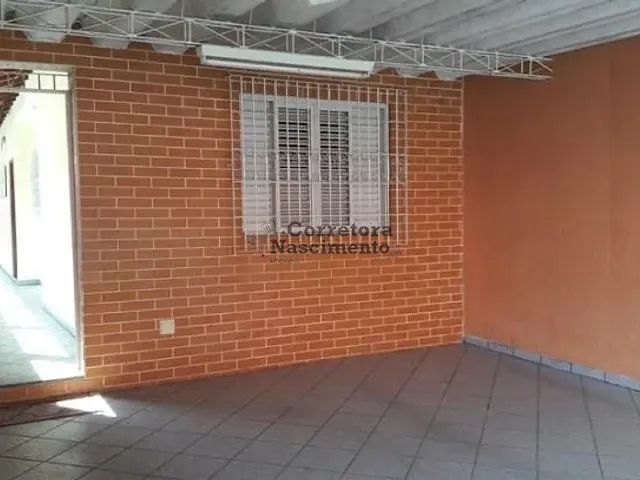 Casa com 150m² 4 quartos e 2 banheiros, à venda, no bairro Jardim Santa Maria em Jacareí