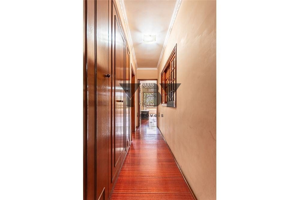 Casa à venda com 5 quartos, 450m² - Foto 25