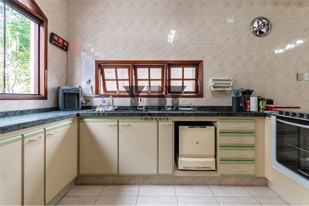 Casa à venda com 5 quartos, 450m² - Foto 17
