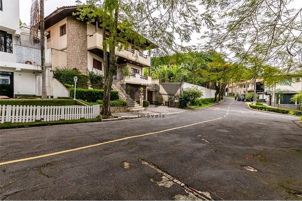 Casa à venda com 5 quartos, 450m² - Foto 100