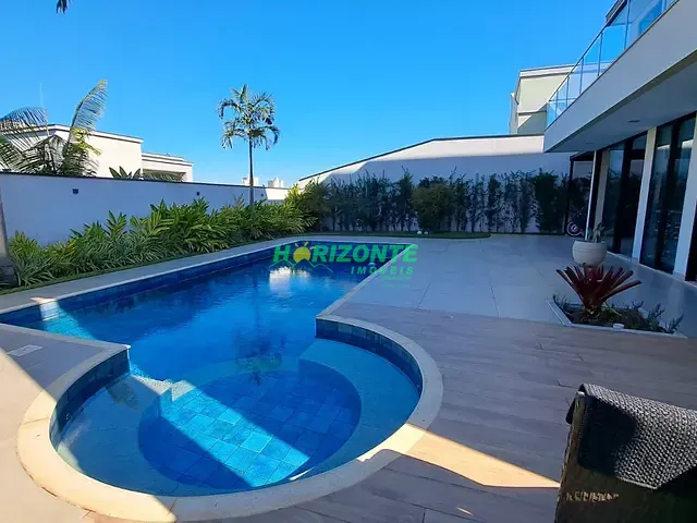 Casa com 700m² 5 quartos e 7 banheiros, à venda, no bairro urbanova em São José dos Campos