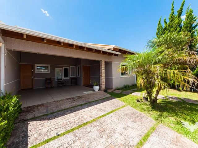 Casa com 360m² 3 quartos e 2 banheiros, à venda, no bairro Orleans em Curitiba