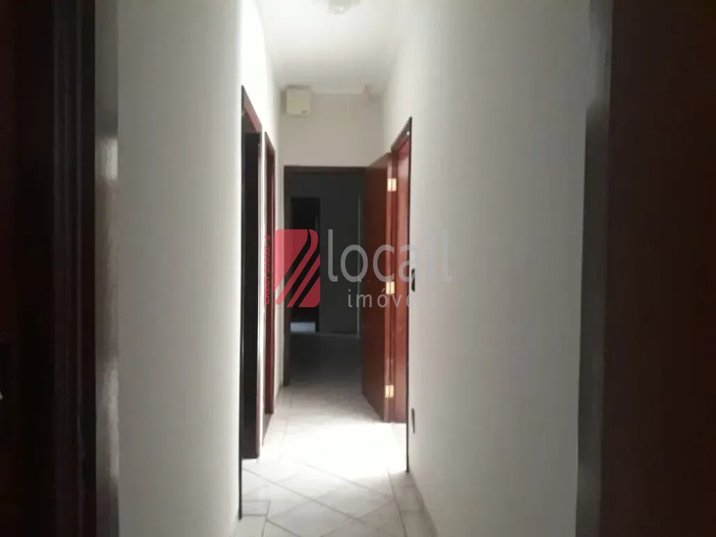 Casa com 3 quartos para aluguel, 280m² — foto 3 de 23