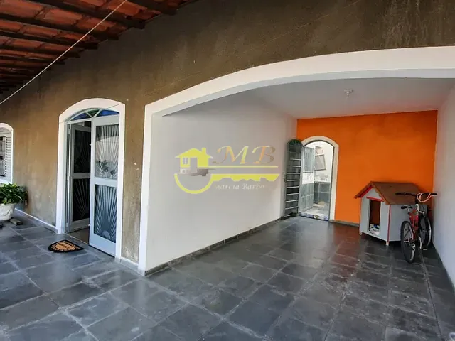 Casa 3 quartos e 2 banheiros, à venda, no bairro Vila Aeroporto em Campinas
