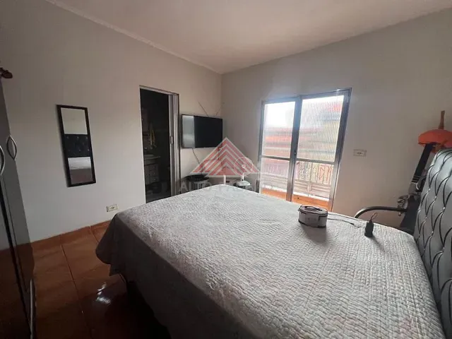 Casa com 125m² 3 quartos e 4 banheiros, à venda, no bairro Parque das Américas em Mauá