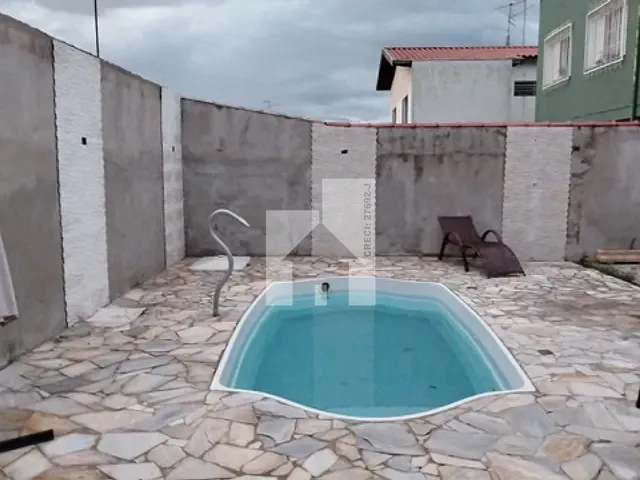 Casa com 300m² 3 quartos e 2 banheiros, à venda, no bairro Vila Viotto em Jundiaí