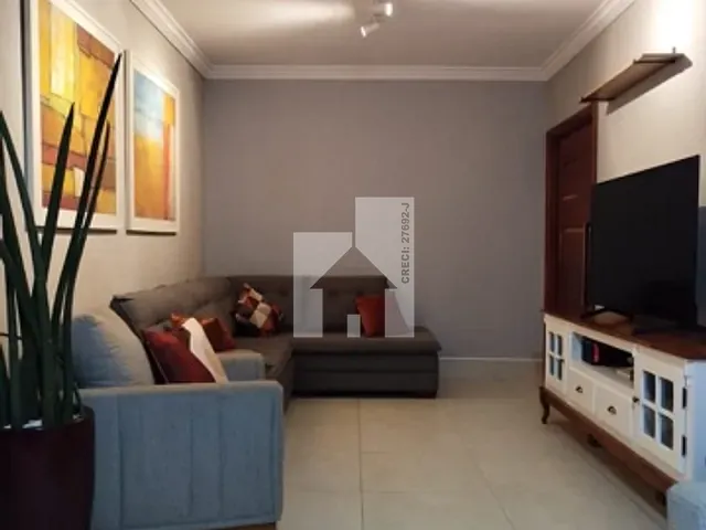 Casa com 300m² 3 quartos e 2 banheiros, à venda, no bairro Vila Viotto em Jundiaí