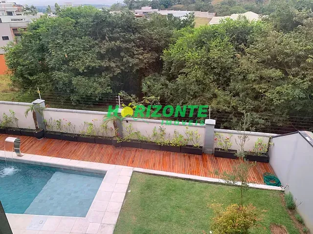 Casa 4 quartos e 6 banheiros, para alugar, no bairro Urbanova em São José dos Campos