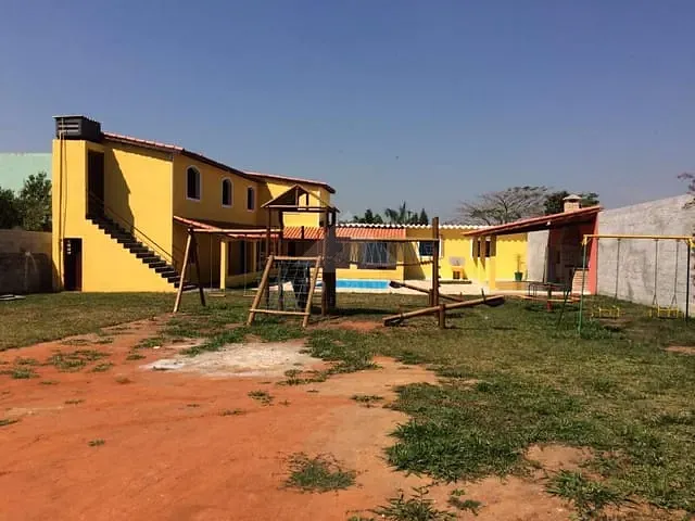 Casa com 1000m², à venda, no bairro Chácaras Duchen em Suzano