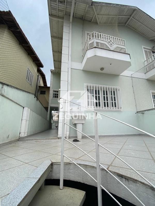 Casa, 3 quartos, 219 m² - Foto 6