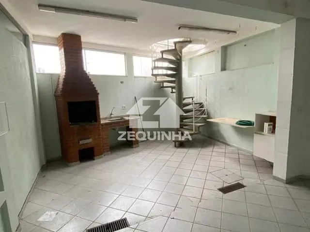 Casa com 127m² 3 quartos e 3 banheiros, à venda, no bairro Umuarama em Osasco