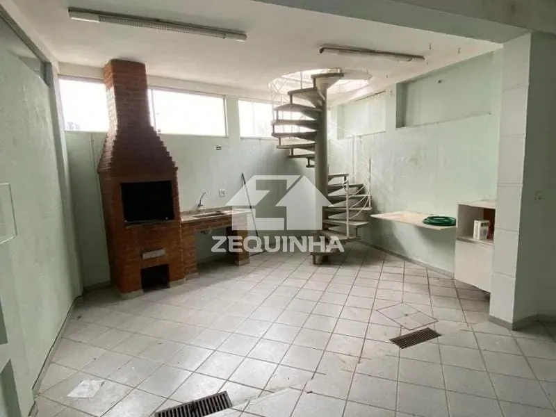 Casa, 3 quartos, 219 m² - Foto 4