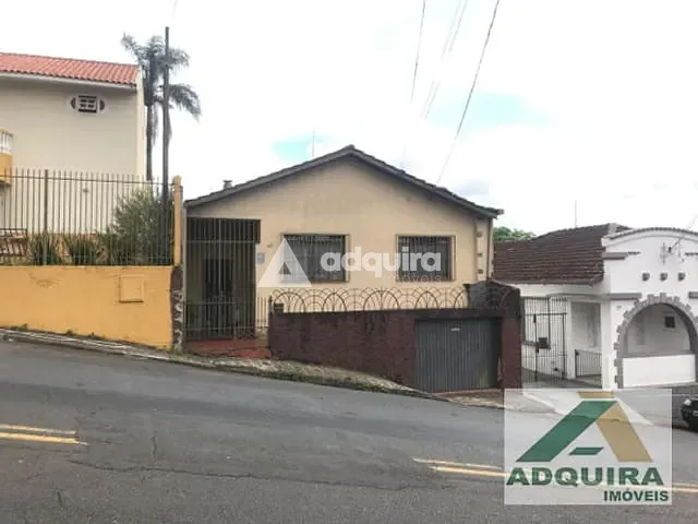 Casa com 291m² 3 quartos e 2 banheiros, à venda, no bairro Centro em Ponta Grossa