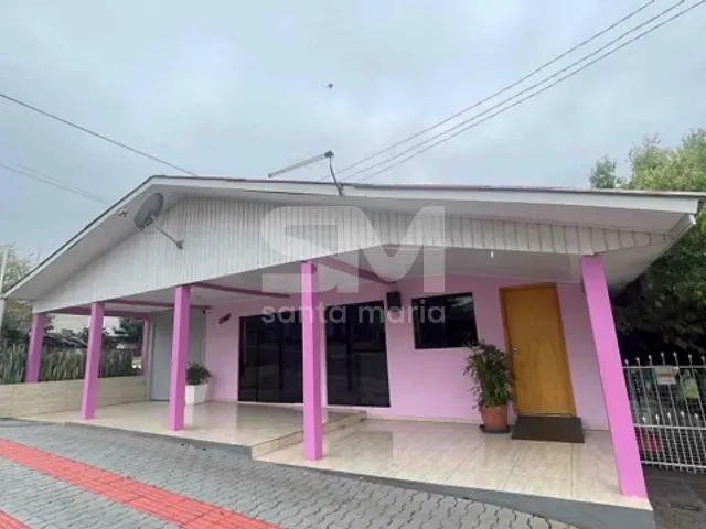 Casa com 450m² 3 quartos e 2 banheiros, à venda, no bairro Universitário em Chapecó