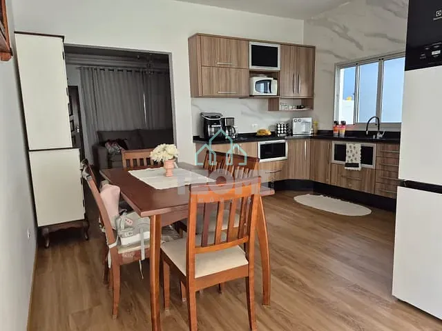 Casa 3 quartos e 3 banheiros, à venda ou para alugar, no bairro Parque das Flores em Taubaté