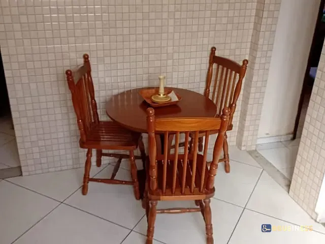 Casa com 360m² 3 quartos e 1 banheiro, à venda, no bairro Parque Califórnia em Campos dos Goytacazes