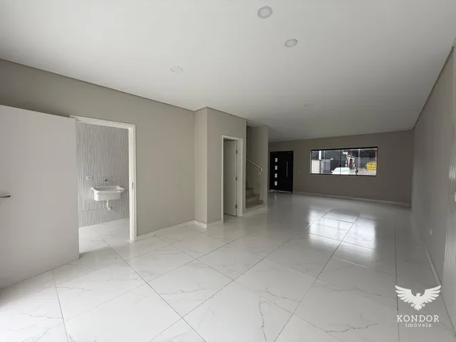 Sobrado com 228m² 3 quartos e 3 banheiros, à venda, no bairro São Marcos em São José Dos Pinhais