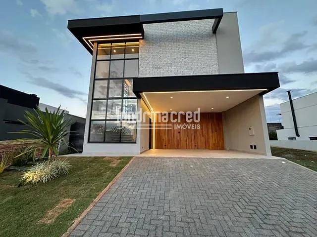 Casa com 256m² 3 quartos e 4 banheiros, à venda, no bairro CONDOMÍNIO TANGARÁ em Londrina