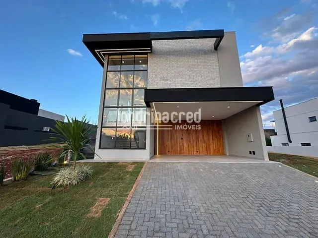 Casa com 256m² 3 quartos e 4 banheiros, à venda, no bairro CONDOMÍNIO TANGARÁ em Londrina