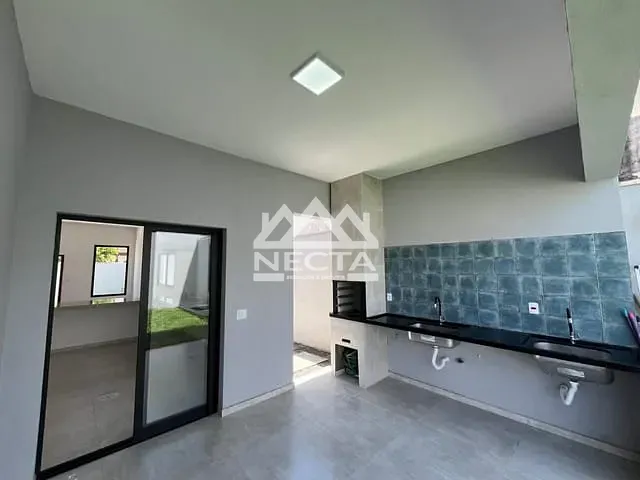 Casa com 250m² 3 quartos e 2 banheiros, à venda, no bairro Massaguaçu em Caraguatatuba