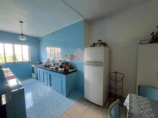 Casa com 140m² 3 quartos e 1 banheiro, para alugar, no bairro Matriz em Mauá