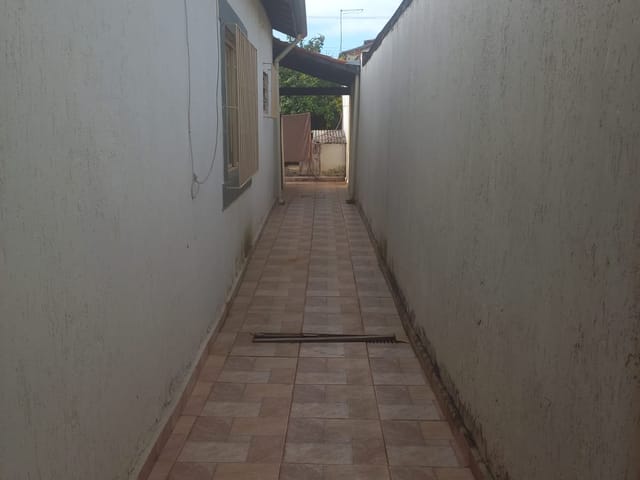 Casa 2 quartos e 1 banheiro, à venda, no bairro Conjunto Residencial Araretama em Pindamonhangaba