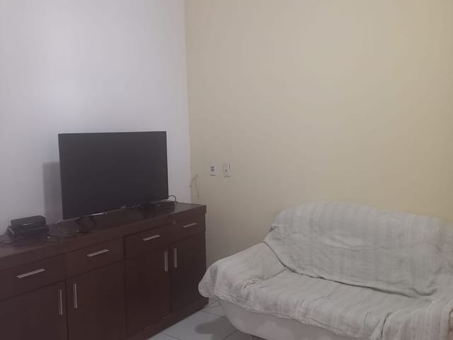 Casa 2 quartos e 1 banheiro, à venda, no bairro Conjunto Residencial Araretama em Pindamonhangaba