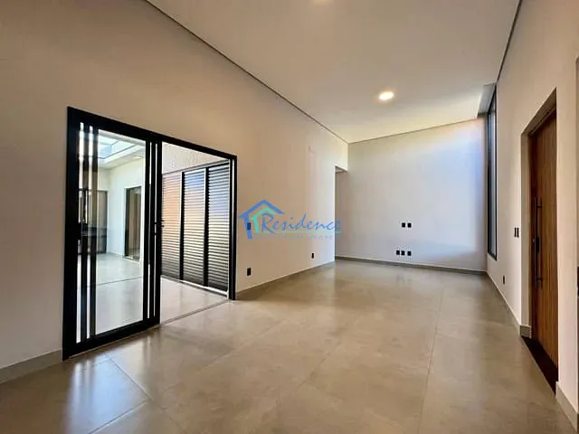 Casa com 203m² 3 quartos e 2 banheiros, à venda, no bairro Loteamento Park Gran Reserve em Indaiatuba