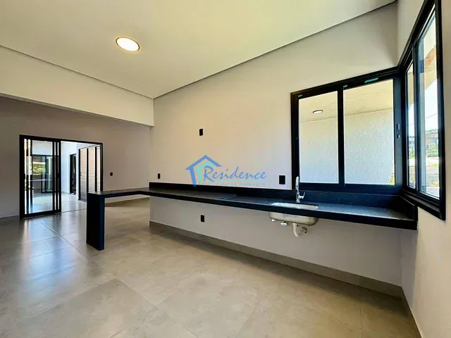 Casa com 203m² 3 quartos e 2 banheiros, à venda, no bairro Loteamento Park Gran Reserve em Indaiatuba