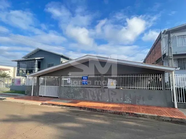 Casa 4 quartos e 2 banheiros, à venda, no bairro Jardim América em Chapecó