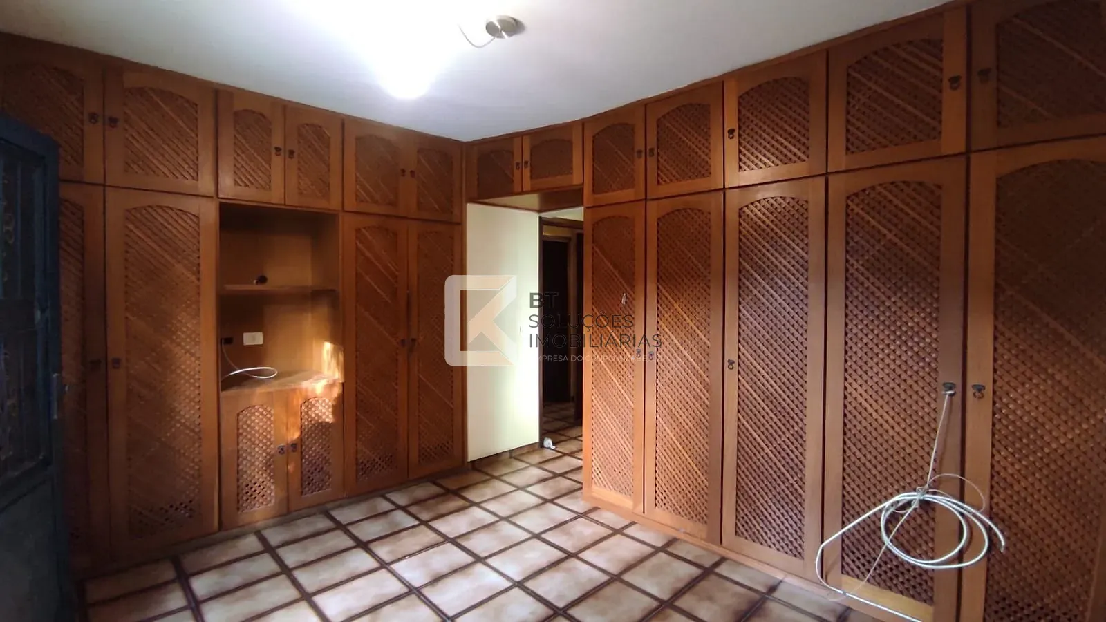 Casa, 1 quarto, 230 m² - Foto 12
