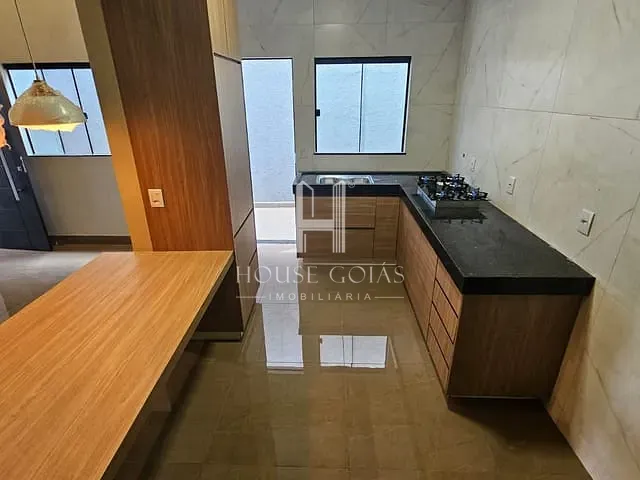 Casa 3 quartos e 3 banheiros, à venda, no bairro Jardim das Acácias em Aparecida de Goiânia