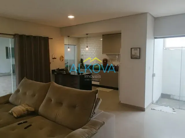 Casa com 330m² 3 quartos e 2 banheiros, à venda, no bairro Condomínio Residencial Mantiqueira em São José dos Campos