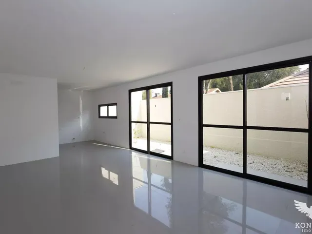 Casa 3 quartos e 3 banheiros, à venda, no bairro Santa Felicidade em Curitiba