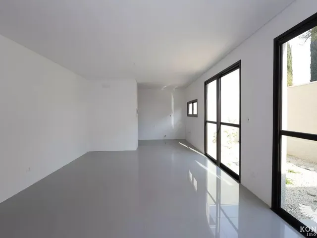 Casa 3 quartos e 3 banheiros, à venda, no bairro Santa Felicidade em Curitiba