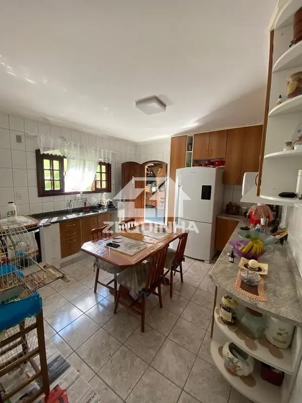 Casa, 3 quartos, 154 m² - Foto 3