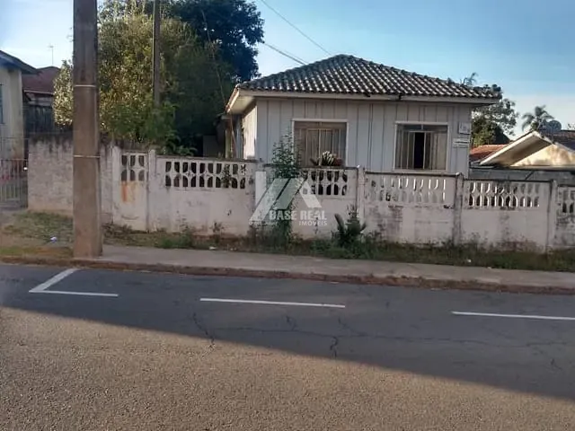 Casa com 462m² 3 quartos e 1 banheiro, à venda, no bairro Oficinas em Ponta Grossa