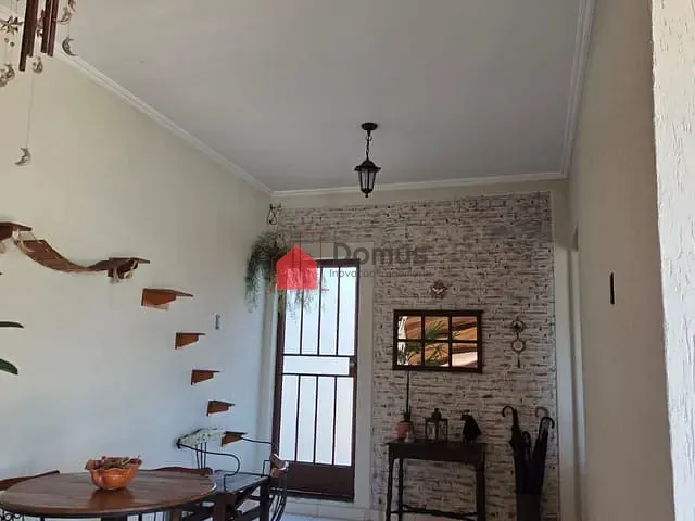 Casa com 300m² 3 quartos e 3 banheiros, à venda, no bairro Loteamento Jardim Ana Maria em Pindamonhangaba