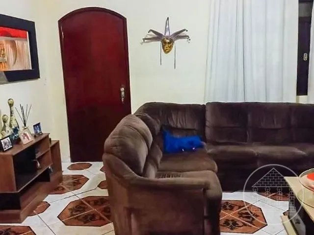 Casa com 250m² 4 quartos e 2 banheiros, à venda, no bairro Jardim Campinas em São Paulo