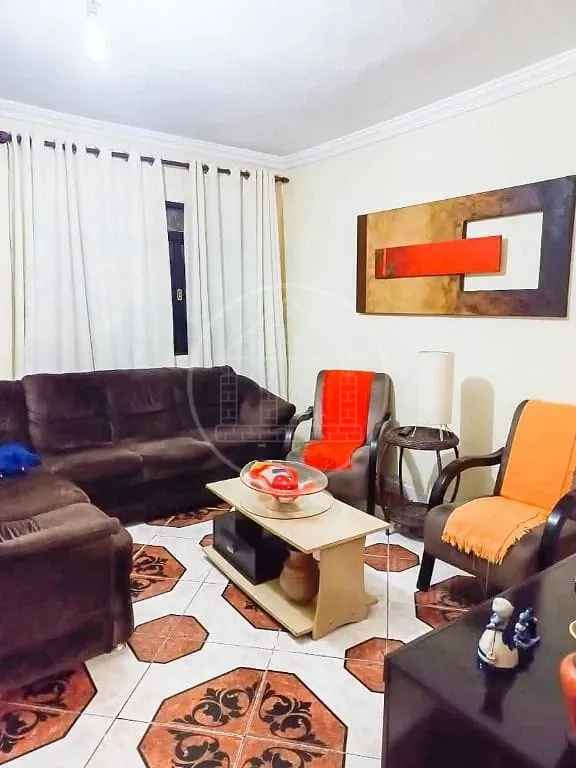 Casa, 4 quartos, 190 m² - Foto 1