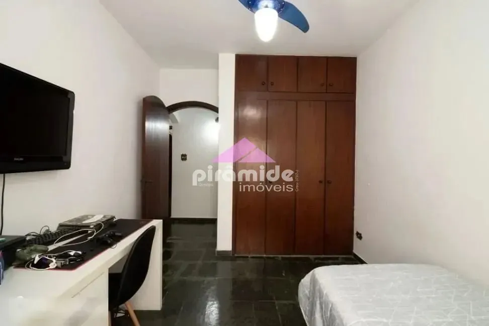 Casa, 4 quartos, 208 m² - Foto 17