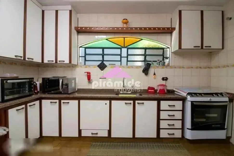 Casa, 4 quartos, 208 m² - Foto 6