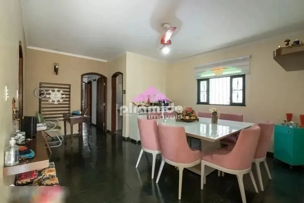 Casa, 4 quartos, 208 m² - Foto 8
