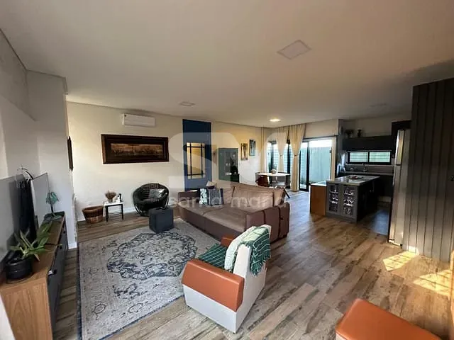 Casa com 582m² 3 quartos e 2 banheiros, à venda, no bairro Santos Dumont em Chapecó