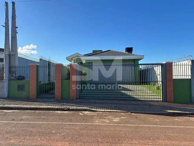 Casa com 582m² 3 quartos e 2 banheiros, à venda, no bairro Santos Dumont em Chapecó