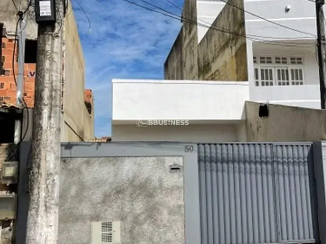 Casa 2 quartos e 1 banheiro, à venda, no bairro Parque Julião Nogueira em Campos dos Goytacazes