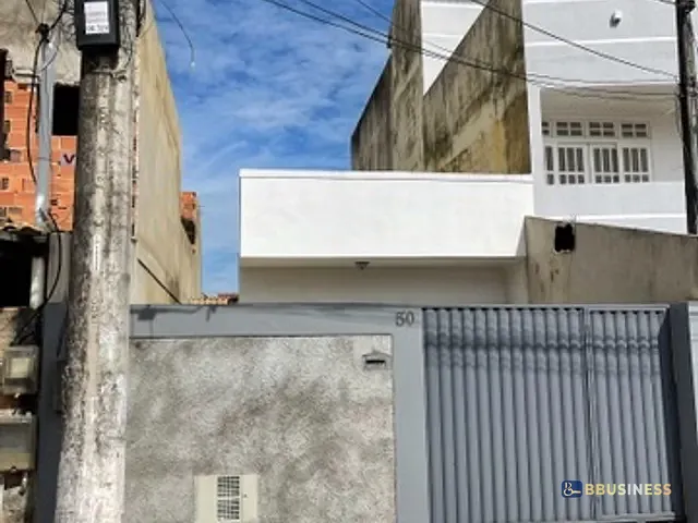 Casa 2 quartos e 1 banheiro, à venda, no bairro Parque Julião Nogueira  em Campos dos Goytacazes