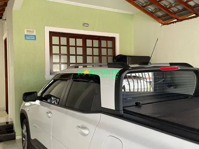 Casa 3 quartos e 3 banheiros, à venda, no bairro Jardim das Indústrias em São José dos Campos